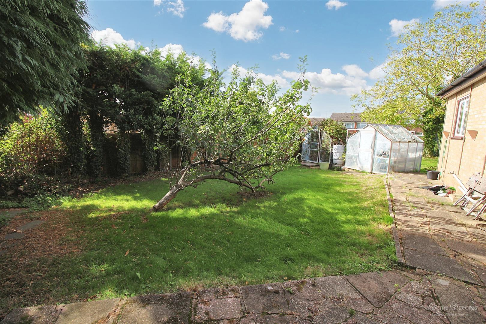 Fircroft Close, Tilehurst, Reading
